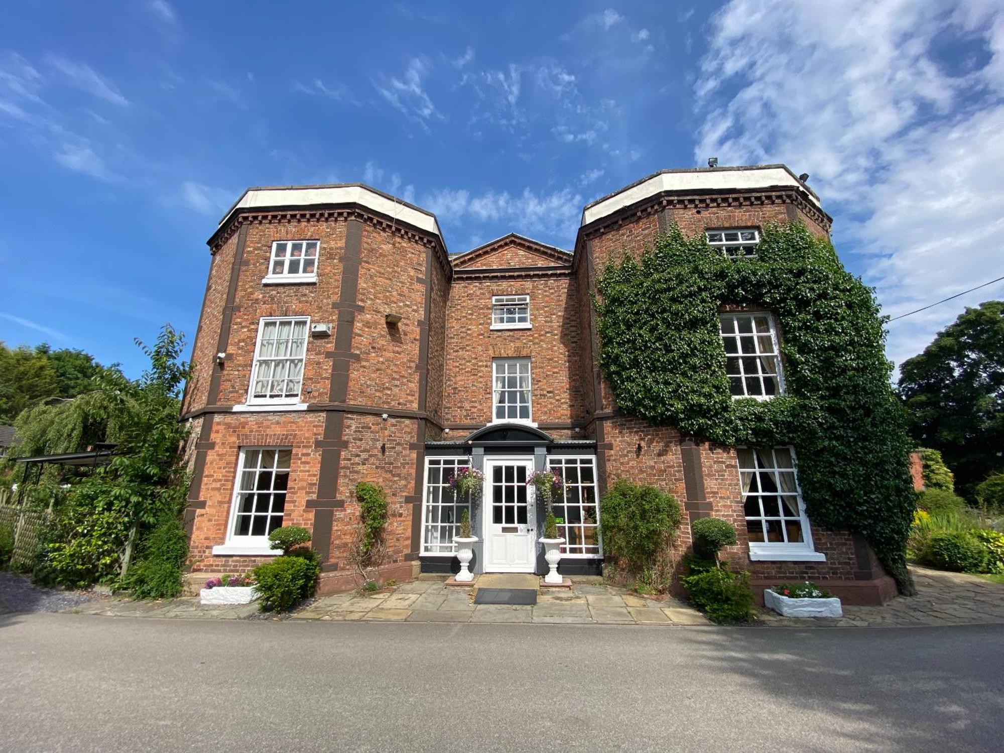 Rossett Hall Hotel Exterior photo