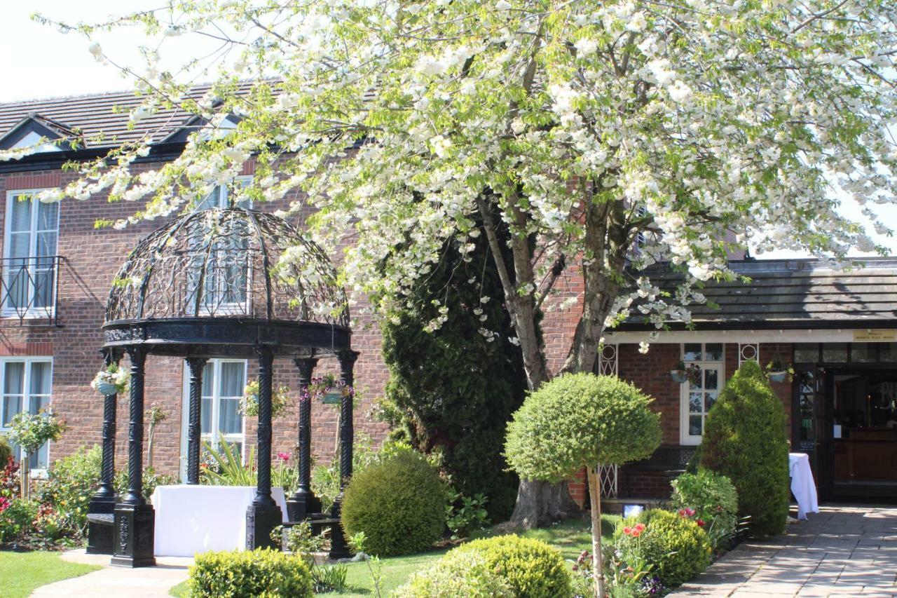 Rossett Hall Hotel Exterior photo